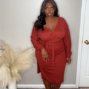 Bohoo dress with tie and splits on both sides